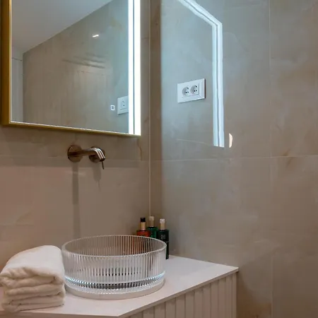 לינה וארוחת בוקר Agava Design